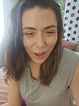 Ellie-L-Elizabeth online show from June 22, 2026, 4:15 pm