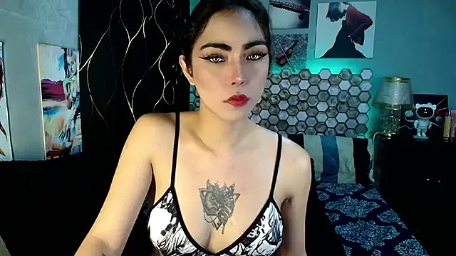 Snapshot of Hot_Metallica69 chatting on October 23, 2025, 5:18 am Hot Metallica69 online show from October 23, 2025, 5:18 am