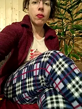 SquirtyMellissaLabia online show from December 16, 2025, 6:40 am