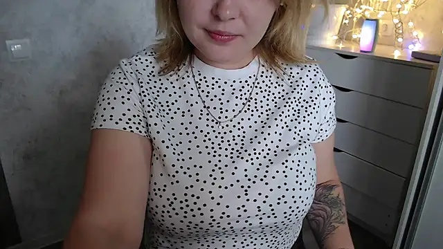 Snapshot of leeilawow chatting on May 9, 2026, 6:29 am leeilawow online show from May 9, 2026, 6:29 am