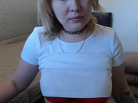 Snapshot of leeilawow chatting on May 28, 2026, 6:10 am leeilawow online show from May 28, 2026, 6:10 am