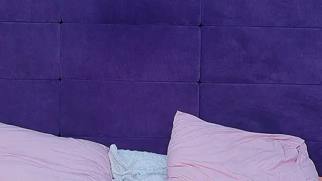 Snapshot of KarinaNoir chatting on July 21, 2026, 4:04 am KarinaNoir online show from July 21, 2026, 4:04 am