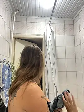 Snapshot of Sandra_SW_ chatting on October 3, 2025, 6:38 pm Sandra SW  online show from October 3, 2025, 6:38 pm