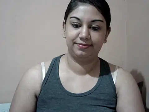 bellachow10 online show from May 5, 2026, 7:16 am