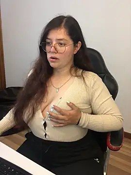 kayortiiz online show from July 18, 2026, 12:37 am
