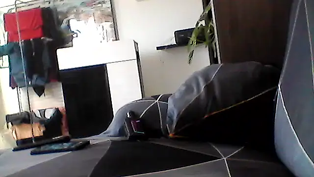 Snapshot of mickzizi chatting on March 3, 2026, 8:53 am mickzizi online show from March 3, 2026, 8:53 am