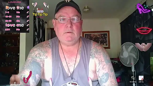 HOTANAL online show from February 12, 2026, 11:11 pm