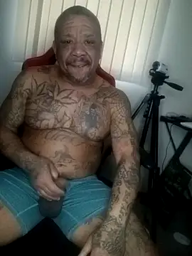 yellowwetfox online show from February 6, 2026, 2:53 pm