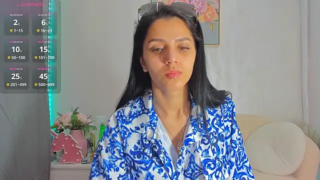 Sarabecker online show from June 15, 2026, 6:48 am