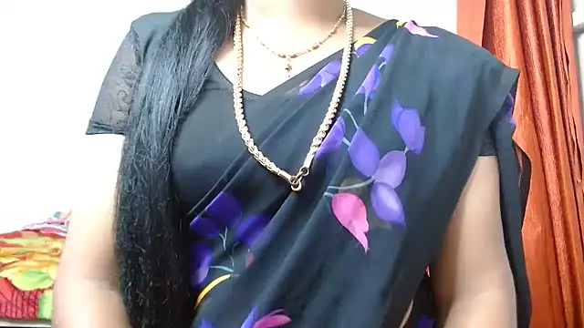 Snapshot of tamilharini chatting on September 9, 2025, 4:45 am tamilharini online show from September 9, 2025, 4:45 am