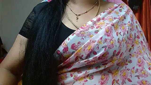 Snapshot of tamilharini chatting on October 1, 2025, 5:35 am tamilharini online show from October 1, 2025, 5:35 am