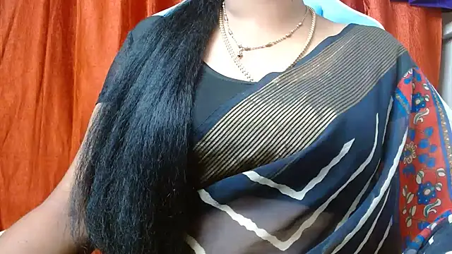 Snapshot of tamilharini chatting on October 4, 2025, 4:32 am tamilharini online show from October 4, 2025, 4:32 am