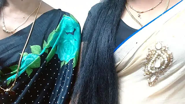 Snapshot of tamilharini chatting on October 10, 2025, 5:17 am tamilharini online show from October 10, 2025, 5:17 am