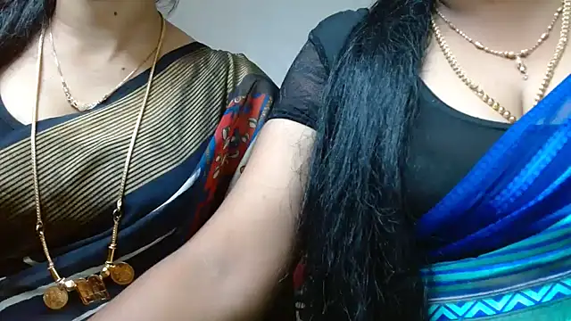Snapshot of tamilharini chatting on October 17, 2025, 7:55 am tamilharini online show from October 17, 2025, 7:55 am
