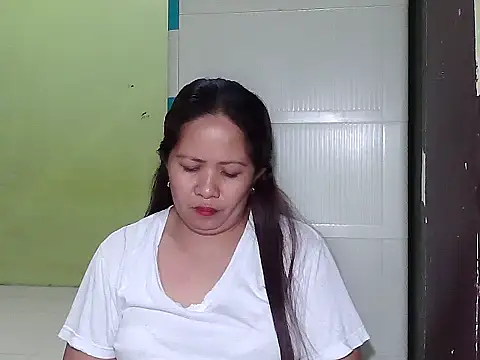 Snapshot of sweetlady_pinay chatting on October 7, 2025, 12:46 pm sweetlady pinay online show from October 7, 2025, 12:46 pm