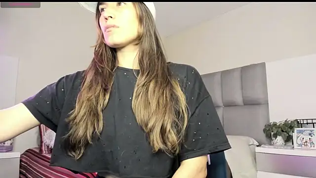 Charlotte7-7 online show from September 23, 2025, 12:13 am