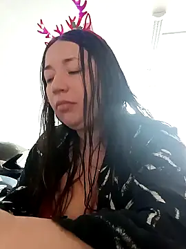 isabella rossse online show from December 5, 2024, 5:39 pm