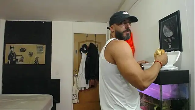 romeolovedark online show from December 8, 2024, 11:29 pm