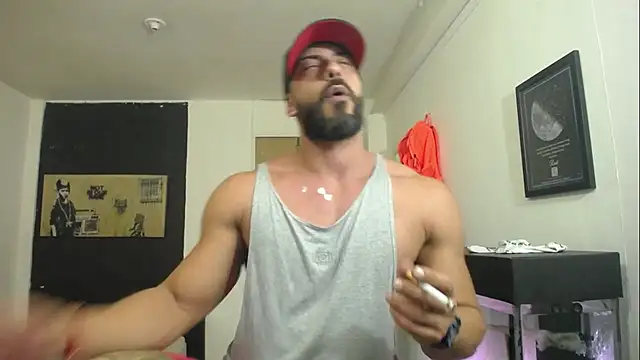 romeolovedark online show from December 31, 2024, 4:06 am
