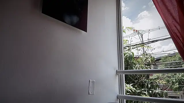 romeolovedark online show from September 11, 2025, 4:07 pm