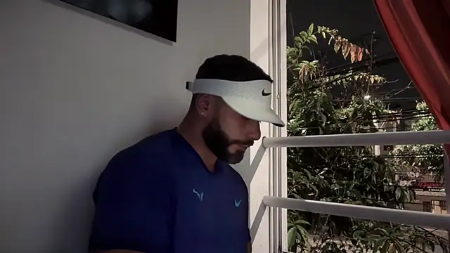 romeolovedark online show from September 25, 2025, 4:16 am