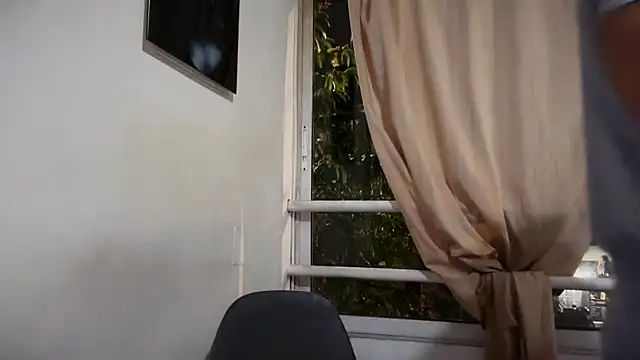 romeolovedark online show from April 27, 2026, 12:52 am