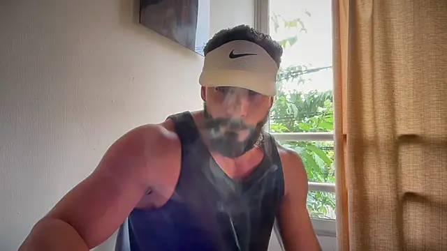 romeolovedark online show from May 6, 2026, 12:32 pm