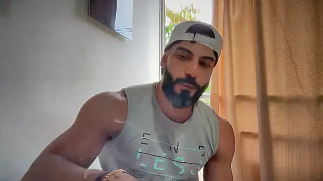 romeolovedark online show from June 4, 2026, 8:48 pm