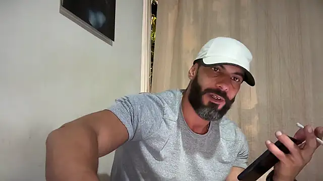romeolovedark online show from June 14, 2026, 4:03 am