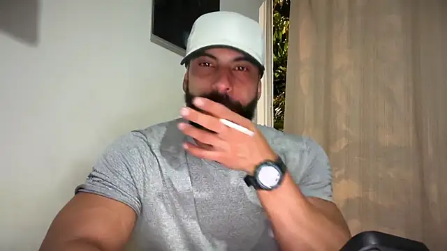 romeolovedark online show from June 16, 2026, 1:08 am