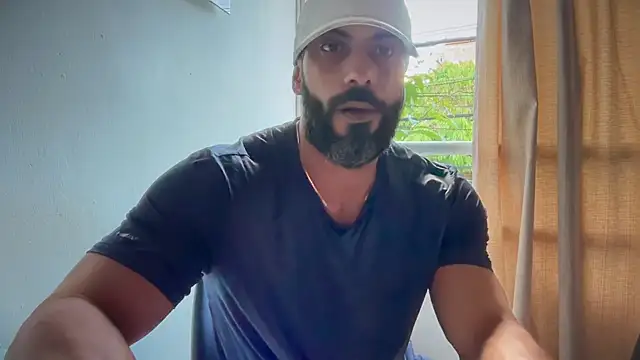 romeolovedark online show from June 17, 2026, 10:10 pm