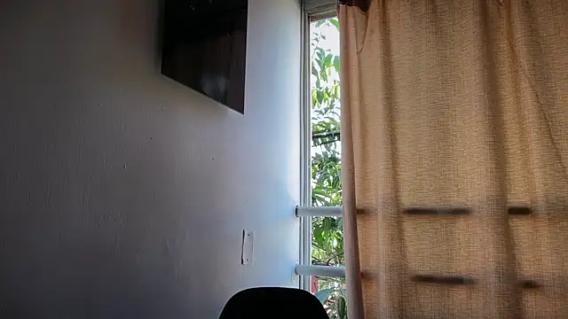 romeolovedark online show from July 11, 2026, 1:58 pm