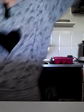 Moi Lina online show from October 4, 2025, 11:30 am