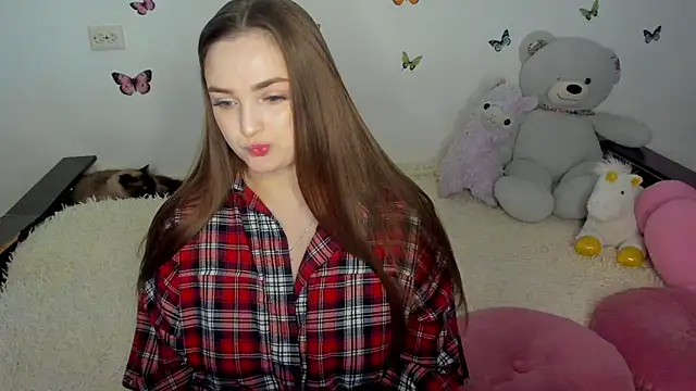 NataliEvans online show from February 6, 2026, 7:28 pm