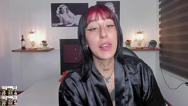 Mariana Joness online show from December 6, 2024, 8:26 am