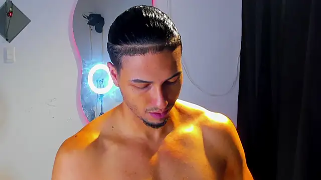 Kris Khalifa69 online show from September 17, 2025, 3:35 pm