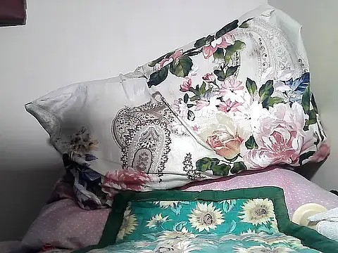 CarelineJoy online show from October 7, 2025, 6:32 am