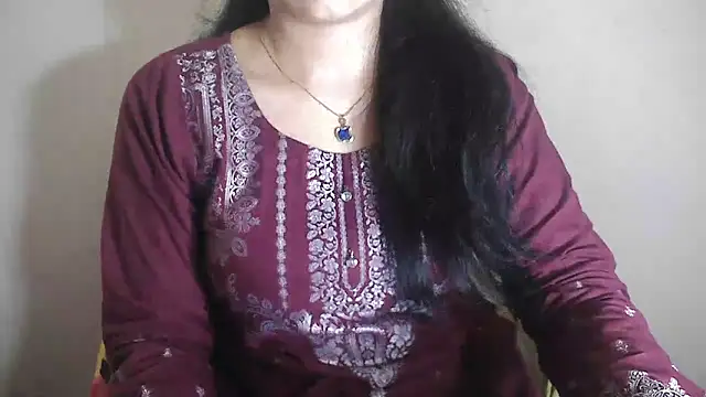 Snapshot of Chanchal--Navya chatting on December 3, 2024, 1:43 pm Chanchal--Navya online show from December 3, 2024, 1:43 pm