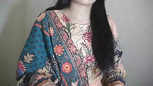 Snapshot of Chanchal--Navya chatting on February 6, 2025, 1:43 pm Chanchal--Navya online show from February 6, 2025, 1:43 pm