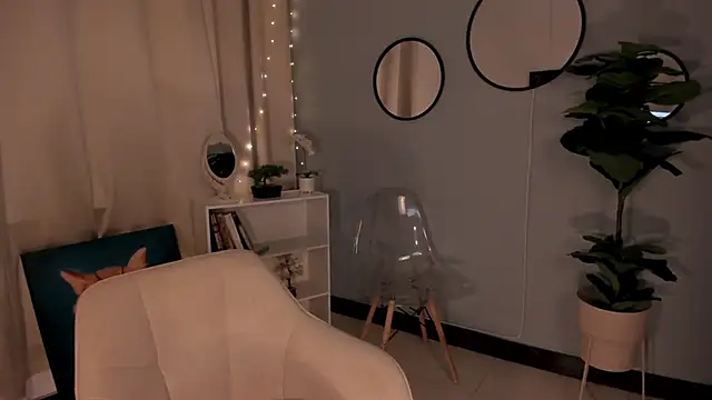 Snapshot of LiaPearce chatting on September 25, 2025, 12:42 pm LiaPearce online show from September 25, 2025, 12:42 pm