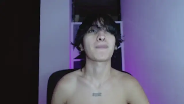 Snapshot of littlextreme chatting on March 22, 2026, 2:37 am littlextreme online show from March 22, 2026, 2:37 am