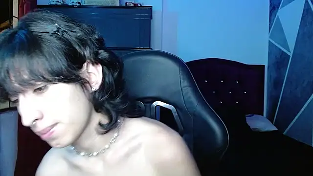 littlextreme online show from August 7, 2026, 2:46 am
