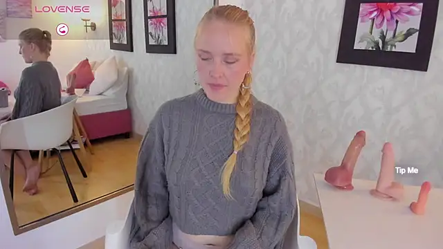 Snapshot of EmilySumer chatting on February 23, 2025, 10:17 am EmilySumer online show from February 23, 2025, 10:17 am