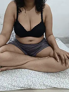 Rubyrosemumbai online show from July 4, 2026, 2:51 am