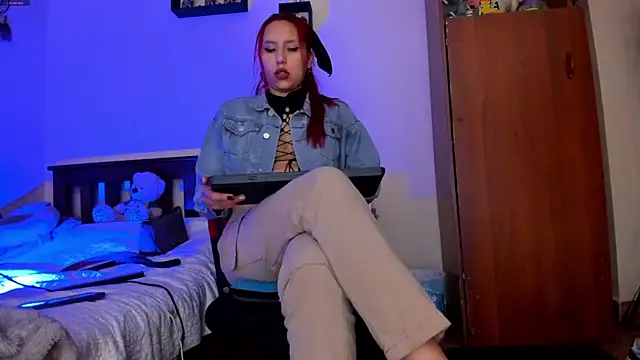 Cheerryll online show from February 8, 2025, 2:26 am