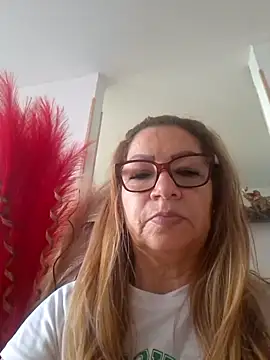 Snapshot of gisela27 chatting on July 19, 2026, 7:28 pm gisela27 online show from July 19, 2026, 7:28 pm