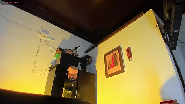 CamiloGray  online show from October 14, 2025, 1:56 pm