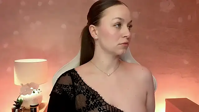 Snapshot of MilaFleur chatting on March 20, 2026, 3:17 pm MilaFleur online show from March 20, 2026, 3:17 pm