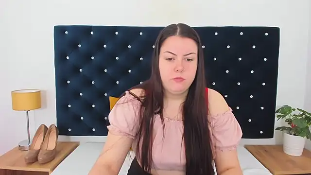 EvaLick online show from March 13, 2025, 6:16 am