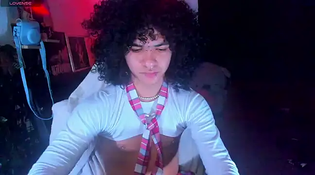 Snapshot of sweetvond_ chatting on March 2, 2025, 7:54 am sweetvond online show from March 2, 2025, 7:54 am